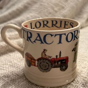 Set of 2 - EMMA BRIDGEWATER - child size porcelain mugs